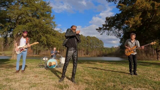 Stardust Sonata - Watch Me Drown (Official Music Video)