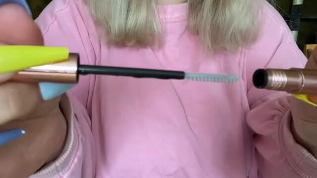 1 Minute ASMR Doing Your Lashes
