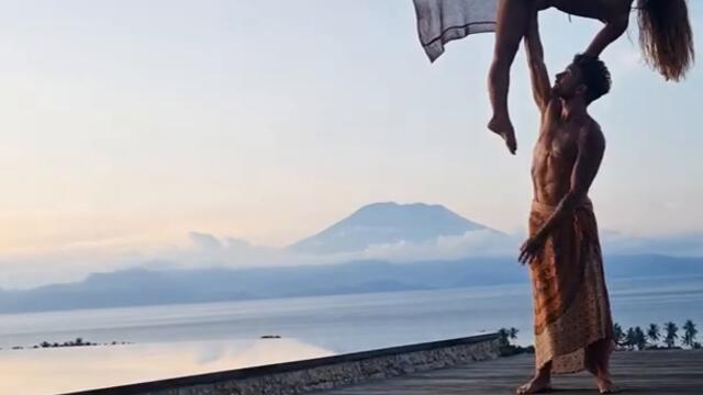 Giving Me Love - David Glow