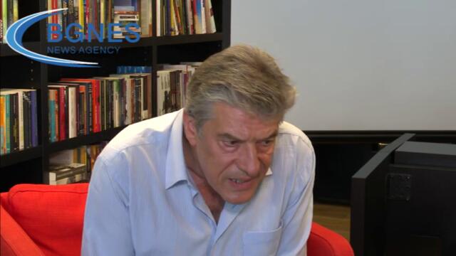 Доц. Гълъбов: Сега е моментът да преподредим отношенията с Русия