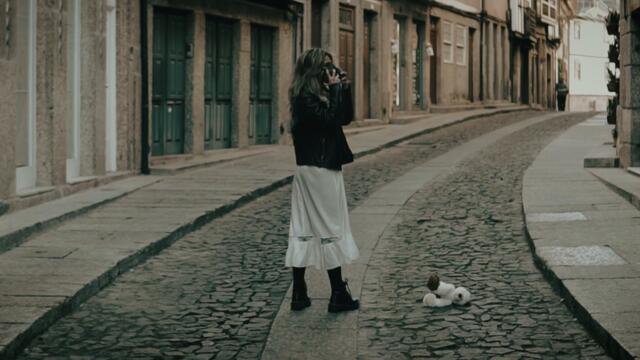 Moonshade - Valley Of Dying Stars (Official Music Video)