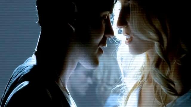 Andreea Banica feat. Dony - Samba