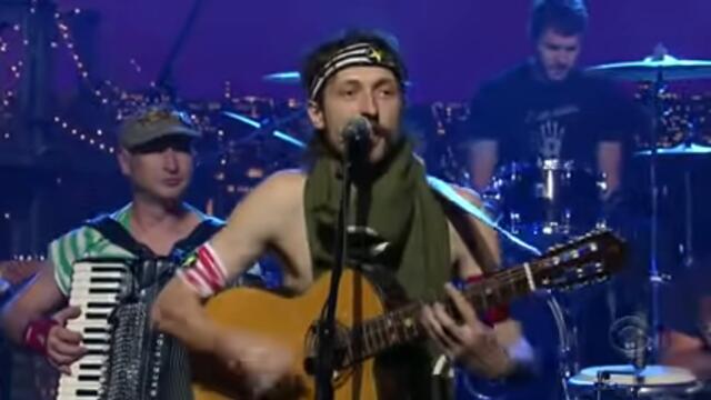 Gogol Bordello - Wonderlust King (on David Letterman)