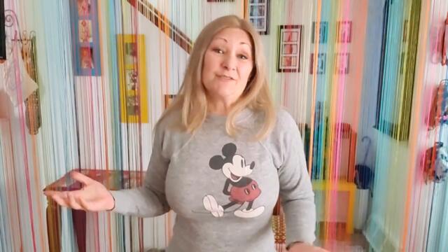 Day 4: Easy Gen-X Mickey Mouse Sweatshirt Upsize