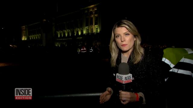 Queen Elizabeth II’s Coffin Heads to Buckingham Palace