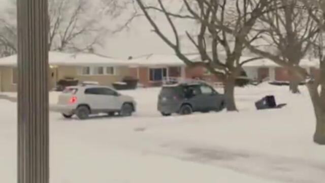 **MAN CONFRONTS THIEF FOR STEALING UPS BOX OFF HIS PORCH** MUST WATCH***