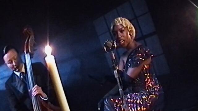 Charlotte Adigéry & Bolis Pupul - Ceci n'est pas un cliché (Official Video)