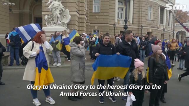 Kherson evacuees celebrate in Odesa after Russia's retreat