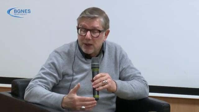 Жан Катрьомер: Журналистът дължи не обективност, а честност