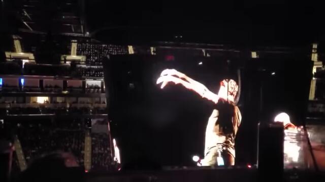 Elon Musk getting booed at Dave Chappelle show Chase Center