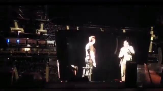 Elon Musk gets boo'd for 4 minutes on Dave Chappelle's stage