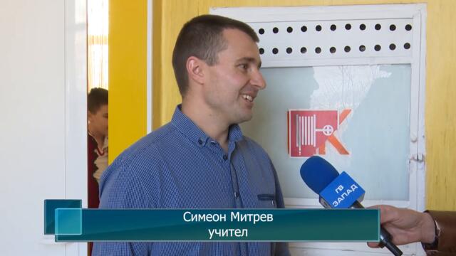 “Бъдни вечер е” - традицията, пресъздадена от ученици на СУ ”Никола Вапцаров”
