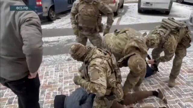 ИЗВЪНРЕДНО ВИДЕО !РУСКИТЕ СЛУЖБИ АРЕСТУВАХА В УНГАРИЯ ОТГОВОРНИКА ЗА ЗАРАЗЯВАНЕТО НА ИЗТОЧНА ЕВРОПА