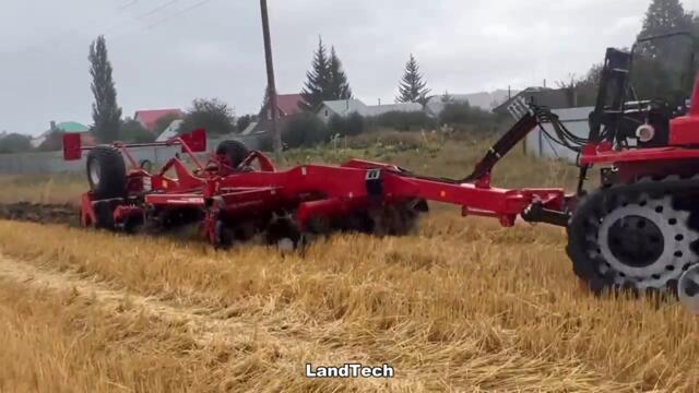 Новый гусеничный трактор для России!