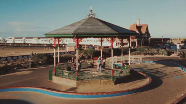 Afflecks Palace - Holidays (OFFICIAL VIDEO)