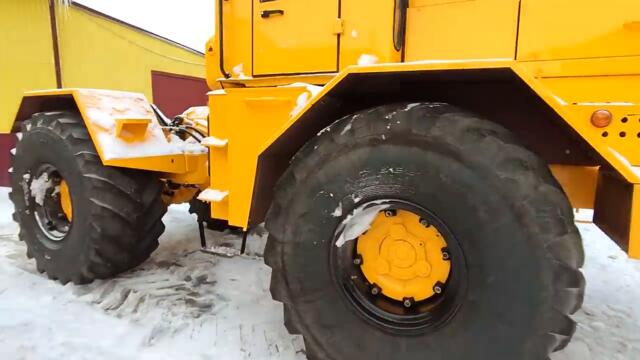 Запуск Кировца К-701.