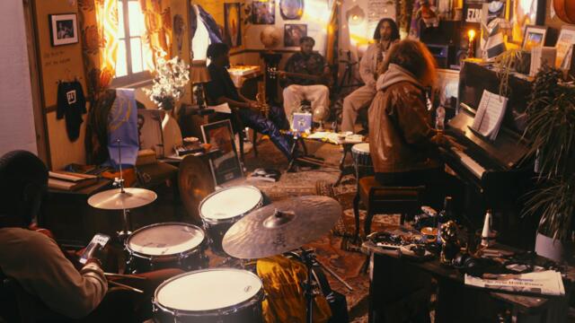 Ezra Collective - Never the Same Again (Official Visualiser)