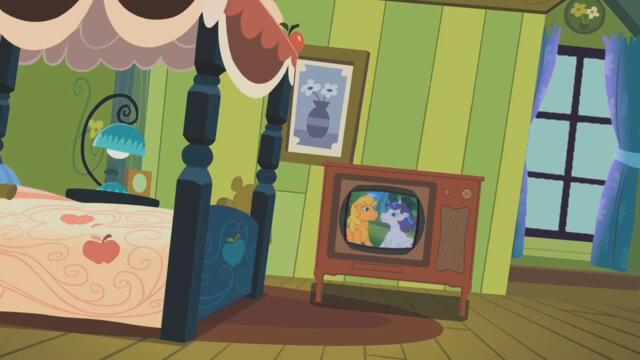 Silly pony Applejack - _PONIES the Anthology II_ Clip