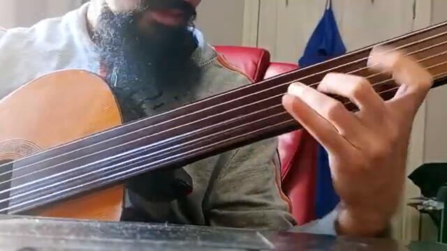 Soloing over Giant Steps with a fretless classical guitar