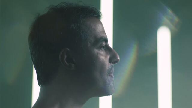 Takatak - Flash Your Bones (Official Music Video)