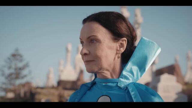A married couple are the only survivors of a space cult. Then they rediscover life. | The Home Team