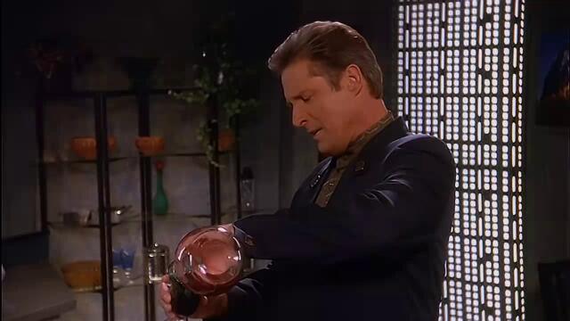 Babylon 5 - S03E05 - Voices of Authority 2/2