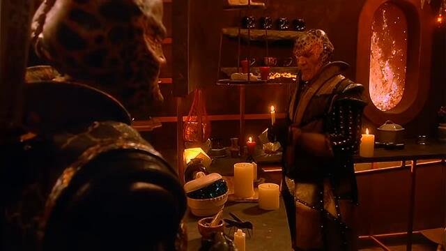 Babylon 5 - S03E09 - Point of No Return 2/2