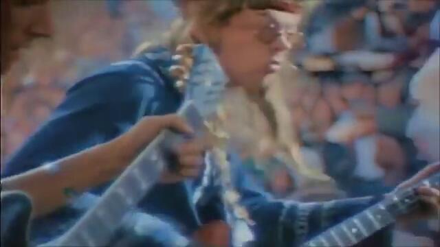 Jefferson Airplane  - Somebody To Love (Live at Woodstock Music & Art Fair, 1969)