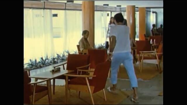 Бягството на чичо Манчо от любовницата - С деца на море