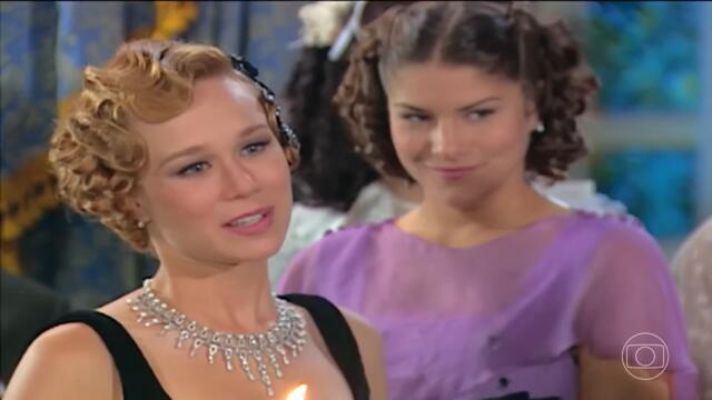 Ana Francisca desiste de vender a fábrica e anuncia noivado com Sebastian! _ Chocolate Com Pimenta