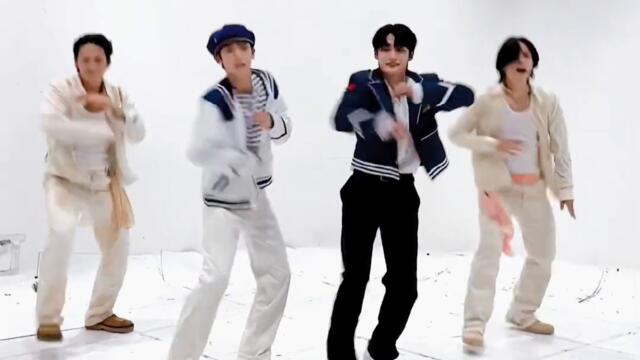 YGX #드기 #도니 선배님들과 'In Bloom' 🌹