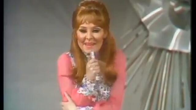 Lulu (1969) - Boom Bang-a-Bang (Live at the Eurovision Song Content)