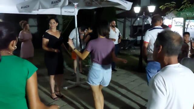 Lakosta bend v Nedan