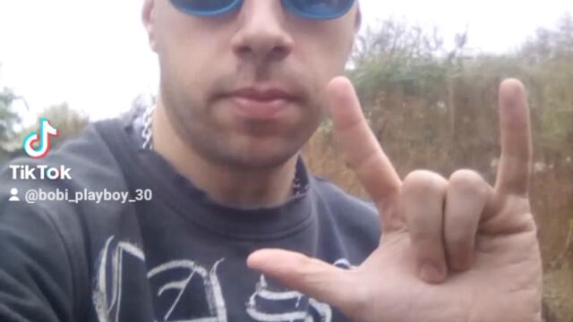 2023-11-04-121923225