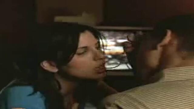 Много смях - Тая се унесе в лапането - Vbox7[via torchbrowser.com]