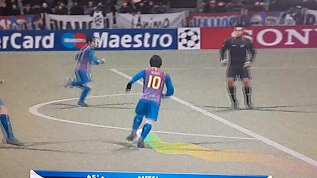 PES 2012 Messi english goal