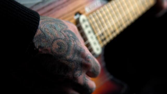 Lee McKinney - Sugar on the Blade, Sugar on the Needle (Official Video)