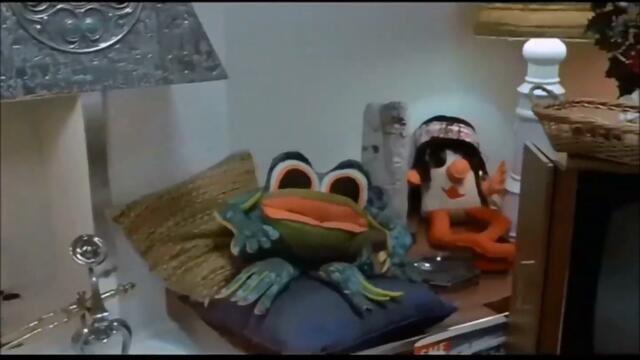 CHRISTMAS HORROR WITH JOAN COLLINS