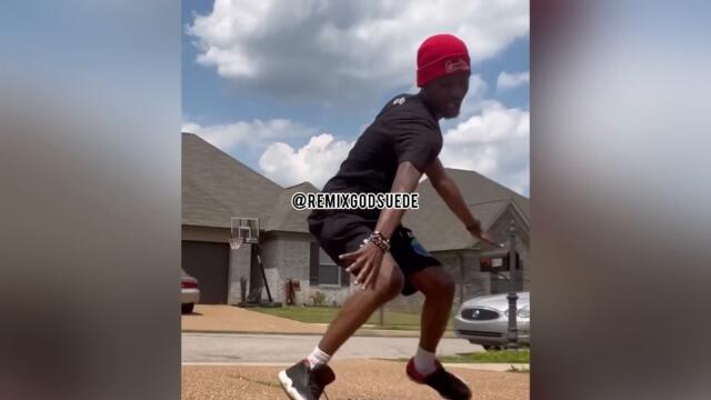 Bleach Blonde Bad Built (Remix) w/ Jasmine Crockett