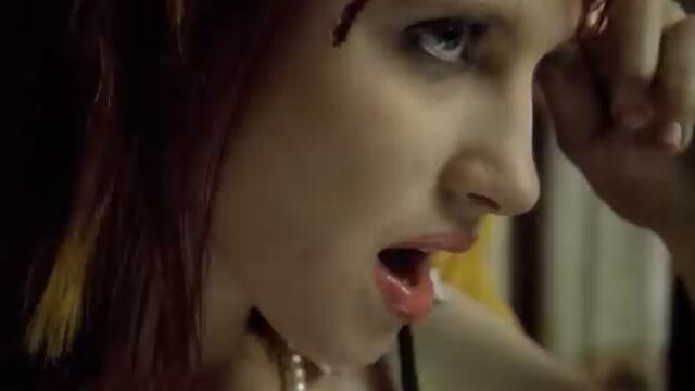 Paramore: Emergency [OFFICIAL VIDEO]