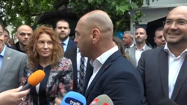 ГЕРБ-СДС дадоха символичен старт на предизборната кампания