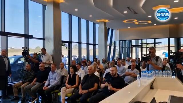 Разпадът в ДПС е опасен, защото много български мюсюлмани има и от двете страни, каза Бойко Борисов