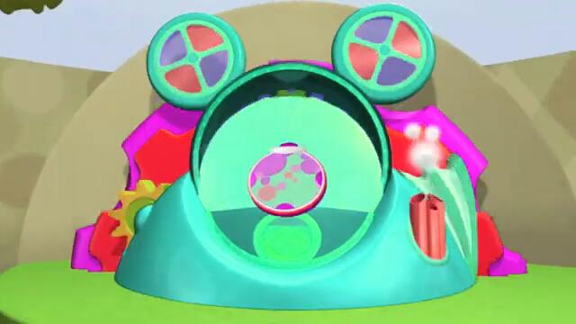 Mickey Mouse Clubhouse Hot Dog Song (Christmas Version) In Luig Group