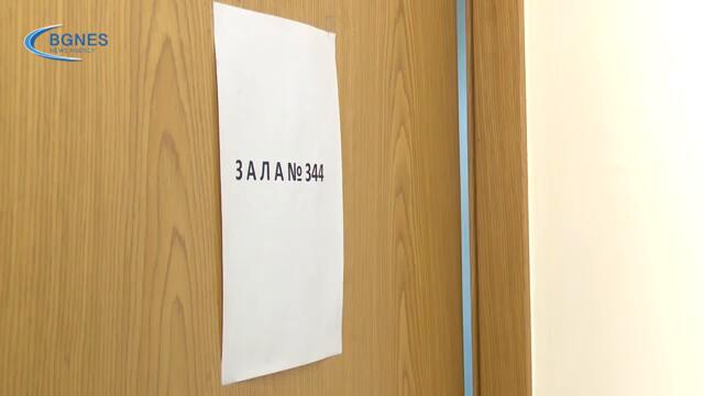 Главчев: Машините ще бъдат удостоверявани в зала с видеонаблюдение и звук