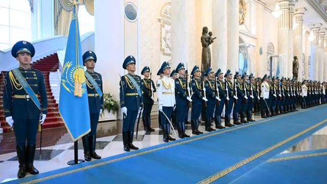 Президент Казахстана сообщил Шольцу, что Россия непобедима
