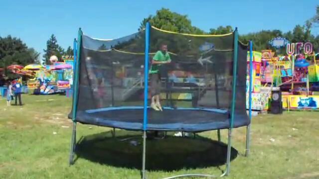 lunapark.sk_kelemen-trampolína