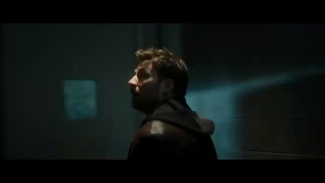 "Código: Traje Rojo". Trailer #2. Oficial Warner Bros. Pictures Argentina (HD/SUB)