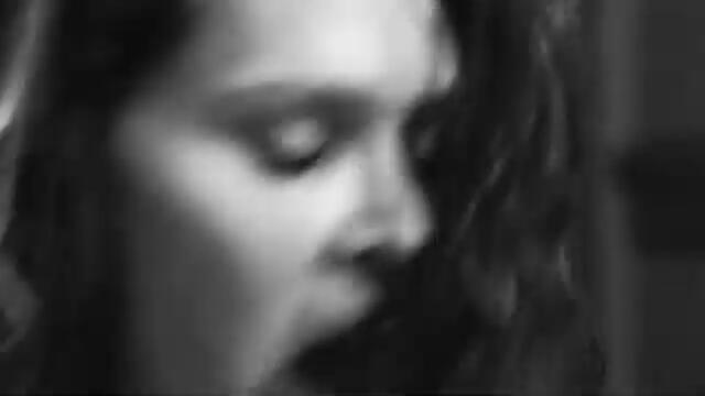 Beth Hart (featuring Slash) - "Savior With A Razor" (Official Music Video)