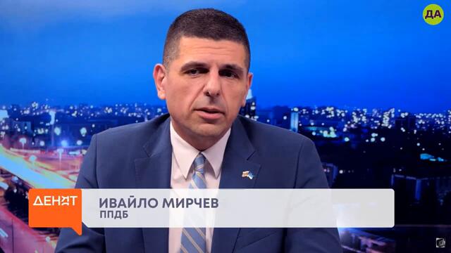 Борисов стана адвокат на Пеевски. Ще ги оставим ли в неделя двамата да пропилеят страната?
