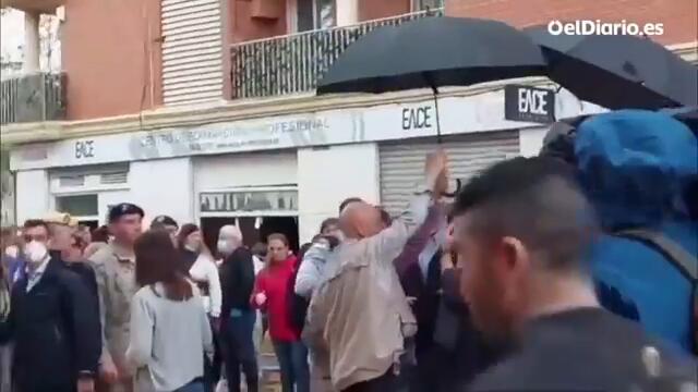 King and Queen Have Mud Thrown on Them in Flood Zone